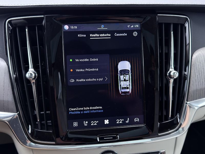 Volvo V90 T8 AWD ULTRA *VZDUCH* + kola - fotka 54 z 60
