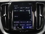 Volvo XC60 2,0 T5 184kW AWD Mom.PRO Pano. - náhled 12