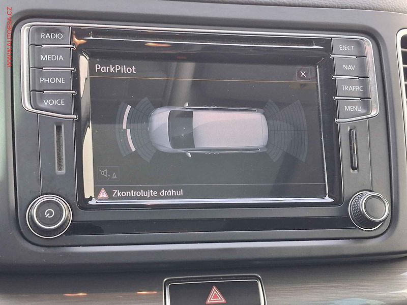 Volkswagen Sharan (2016) 2.0 TDi, 2.maj, AC, bixen - fotka 19 z 20
