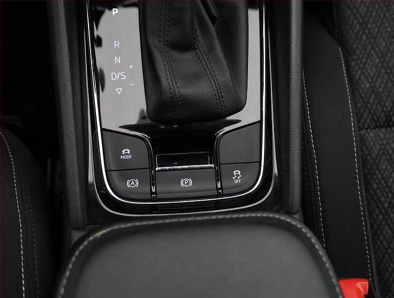 Škoda Karoq (2022) Style 2.0 TDI - fotka 12 z 19