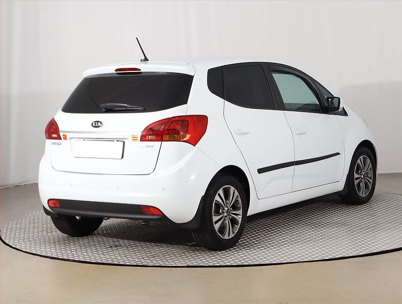 Kia Venga (2016) 1.4 CRDi, Tempomat - fotka 5 z 18