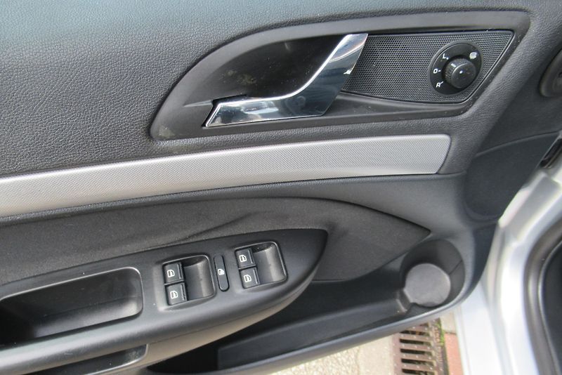 Škoda Octavia 1.2 TSi AUT.KLIMA VYHŘ.SEDAČKY - fotka 17 z 20