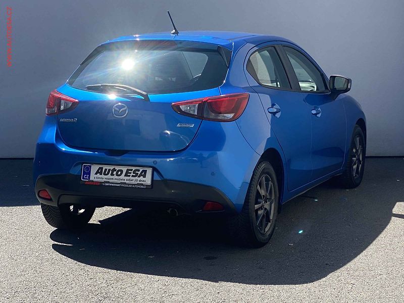 Mazda 2 (2015) 1.5i, AC, výhřev sed. - fotka 4 z 16