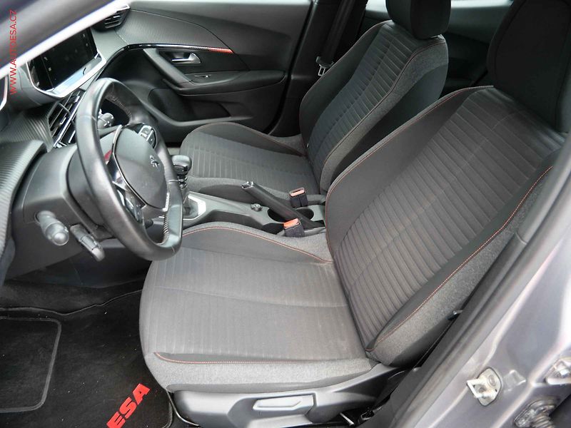 Peugeot 2008 (2020) 1.5 HDi, Active, navi, kamera - fotka 9 z 23
