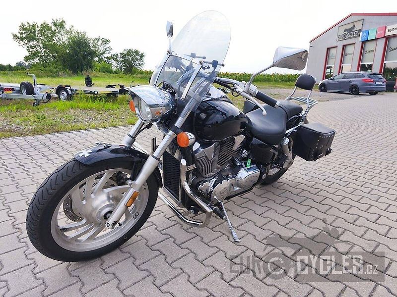 Honda VTX 1300 (2006) - fotka 4 z 13