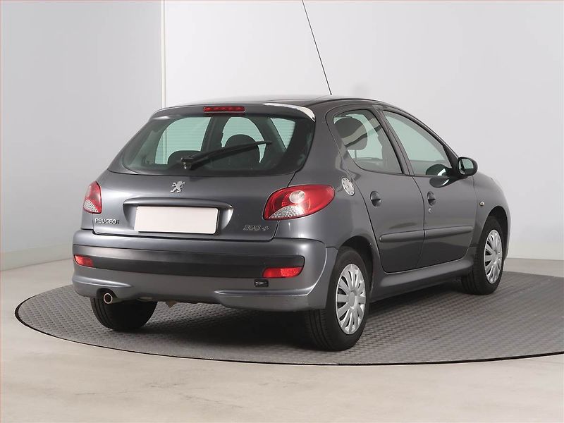 Peugeot 206 (2010) 1.4, ČR,1.maj, po STK - fotka 5 z 15