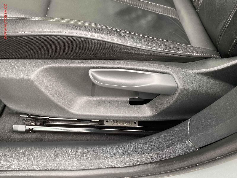 Škoda Octavia (2020) 1.0 TSi e-TEC, Style, DSG - fotka 15 z 20