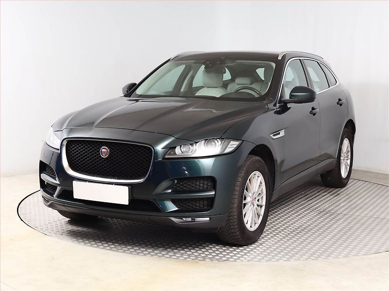 Jaguar F-Pace (2016) 20d AWD, Automat, Serv.kniha - fotka 2 z 18