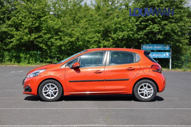 Peugeot 208 AT ACTIVE - fotka 3 z 21