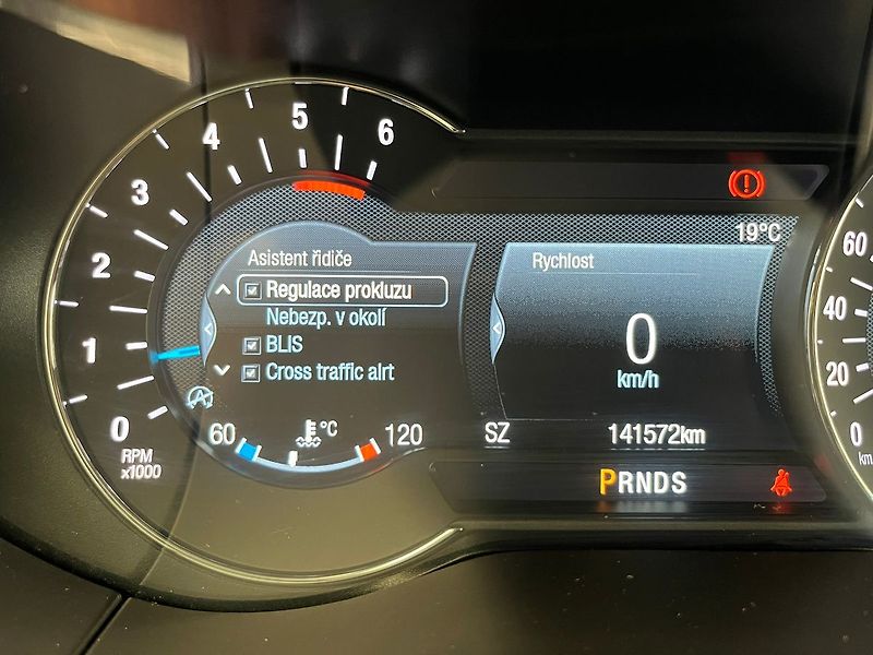 Ford Galaxy 2.0 EcoBlue Titanium 140 kW - fotka 14 z 50