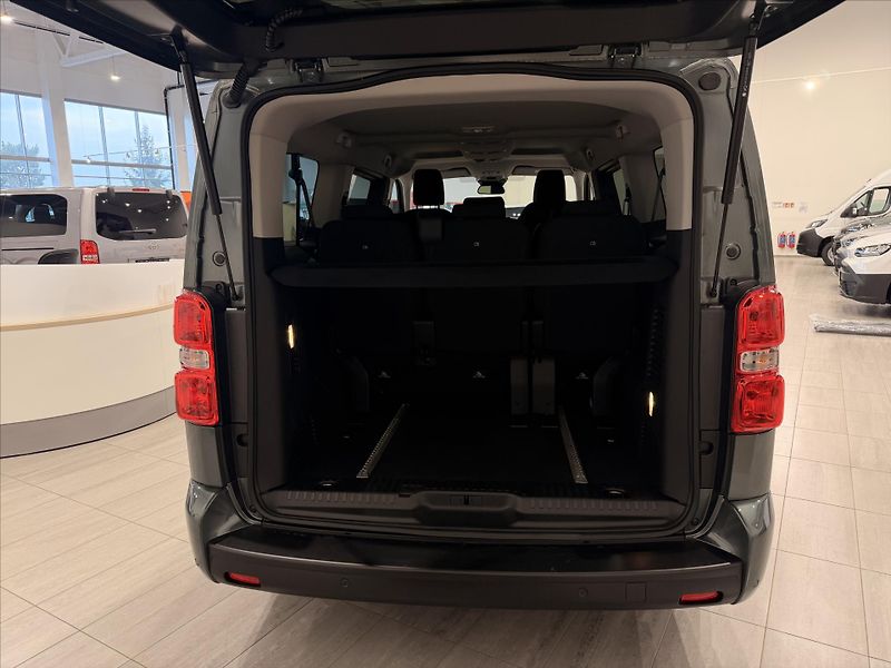 Toyota ProAce Verso (2025) 2,0 Diesel (177hp) 8AT  L2 Fam - fotka 4 z 9