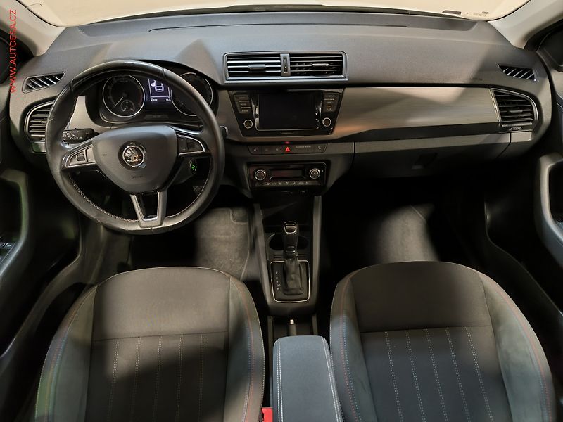Škoda Fabia (2019) 1.0 TSI, ČR, Style, DSG, LED - fotka 12 z 17