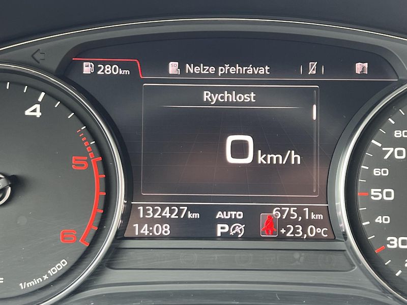 Audi Q5 (2019) 2.0 TDI 4x4 quattro - fotka 28 z 35