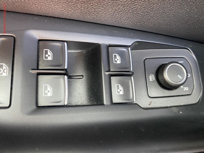 Volkswagen Passat (2016) 2.0BiTDi 4x4, ČR, Alltrack - fotka 13 z 18