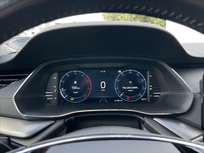 Škoda Octavia 2,0 TDI DSG Ambition Plus LED - fotka 9 z 22