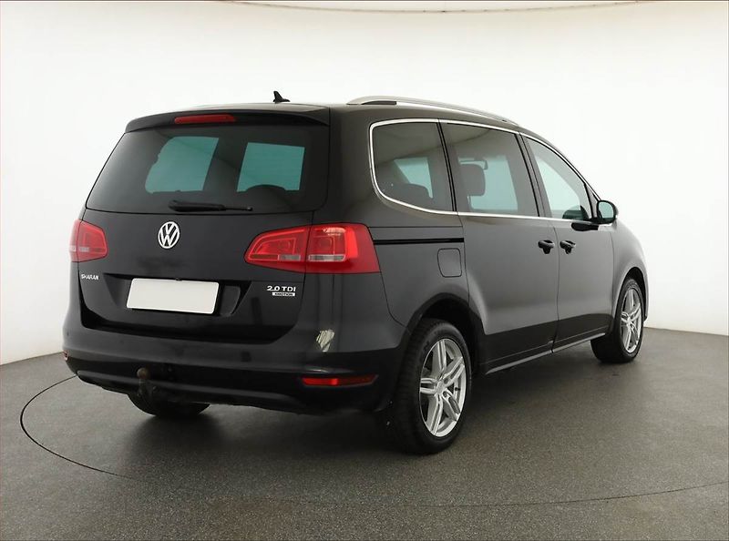 Volkswagen Sharan (2013) 2.0 TDI, 4X4, 7 míst, Kůže - fotka 5 z 23