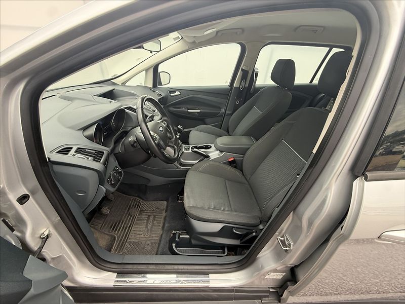 Ford Grand C-MAX 1,6 Duratorg TDCi 85kW Trend - fotka 6 z 22