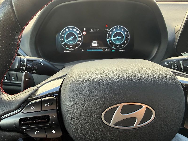 Hyundai i30 1.5 T-GDI MHEV DCT N-Line - fotka 17 z 28