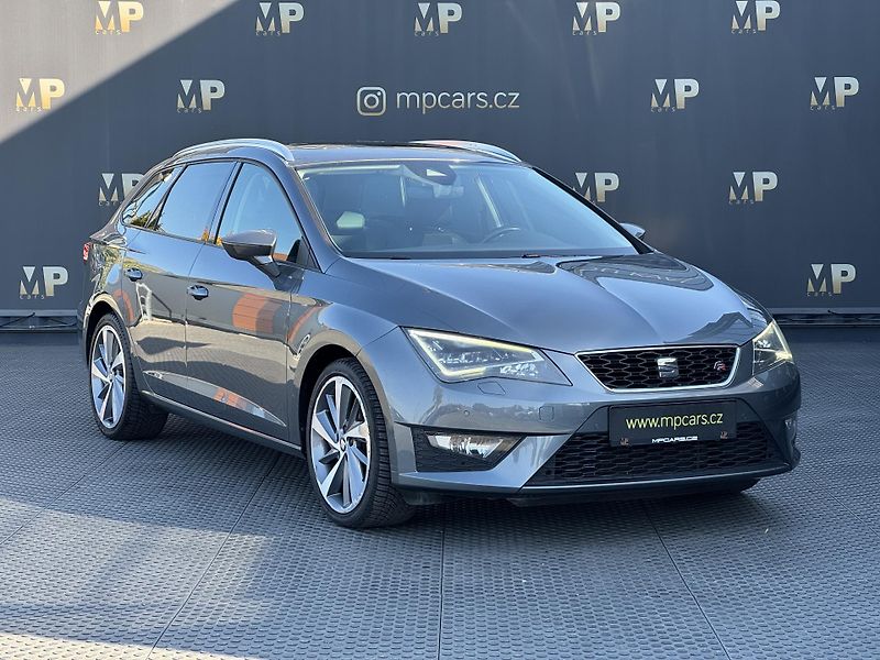 Seat Leon (2016) 1.4 TSi DSG FR, PANO, ACC      - fotka 3 z 47