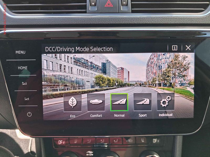 Škoda Superb (2018) 1.8 TSi, L&K, DSG, panor - fotka 23 z 23