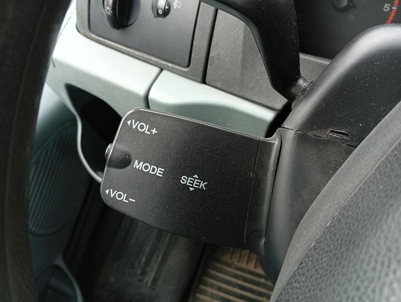 Ford Transit 2.2 TDCI T300 115 - fotka 12 z 17