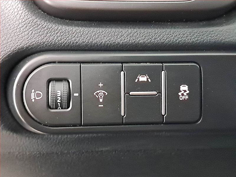 Kia Ceed (2019) 1.4 CVVT, Serv.kniha, Tempomat - fotka 17 z 17