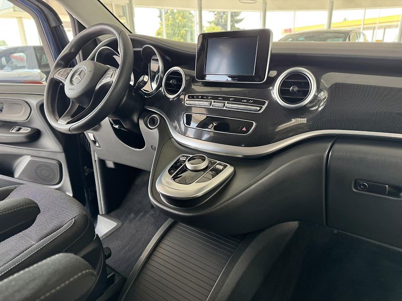 Mercedes-Benz Třídy V 220d L*AUT*1.Majitel*REZERVACE - fotka 14 z 32