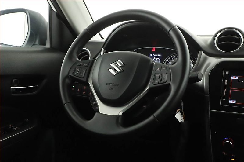 Suzuki Vitara (2020) 1.4 BoosterJet - fotka 16 z 20