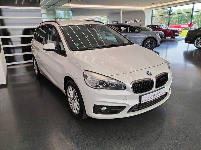 BMW Řada 2 (2017) 220i Gran Tourer (141kW/192k) - fotka 27 z 27