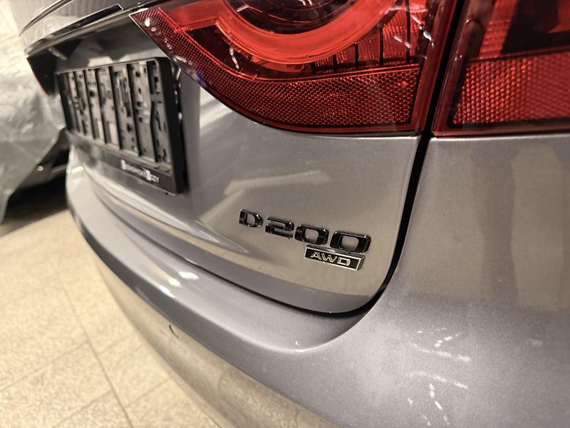 Jaguar XF (2021) 2.0d R-Dynamic, REZERVOVANO - fotka 19 z 56