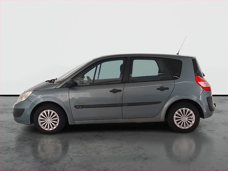 Renault Scénic (2004) 1.6 16V, po STK, Tažné, Klima - fotka 3 z 18