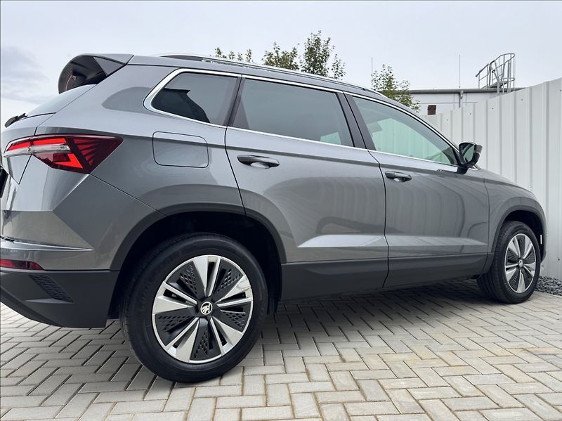 Škoda Karoq 2,0 TDI DSG STYLE DPH 1.maj ČR - fotka 18 z 50