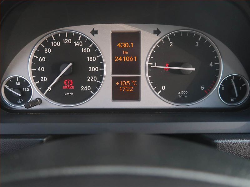 Mercedes-Benz Třídy B (2006) Edition B 180 CDI , po STK - fotka 11 z 17