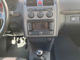 Volkswagen Touran (2010) 1.6i, Freestyle, navi - náhled 12