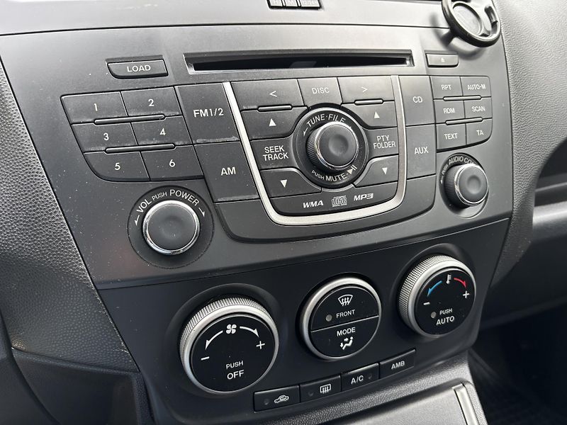 Mazda 5 1.8 Center-Line - fotka 28 z 29