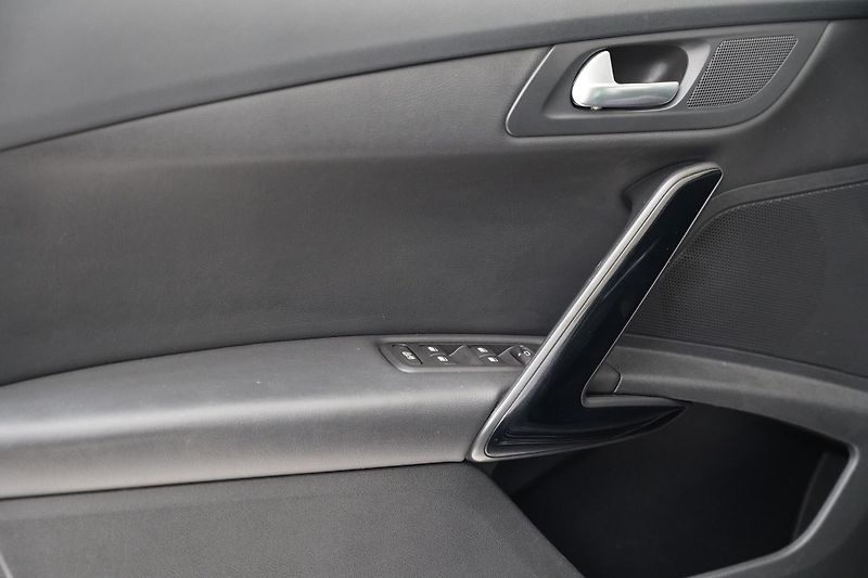 Peugeot 508 - fotka 12 z 29