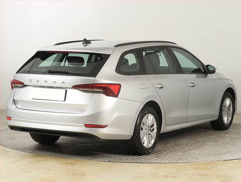 Škoda Octavia (2023) Ambition 2.0 TDI - fotka 5 z 18