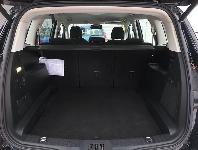 Ford S-MAX (2016) 2.0 TDCi, Automat, Serv.kniha - fotka 14 z 16