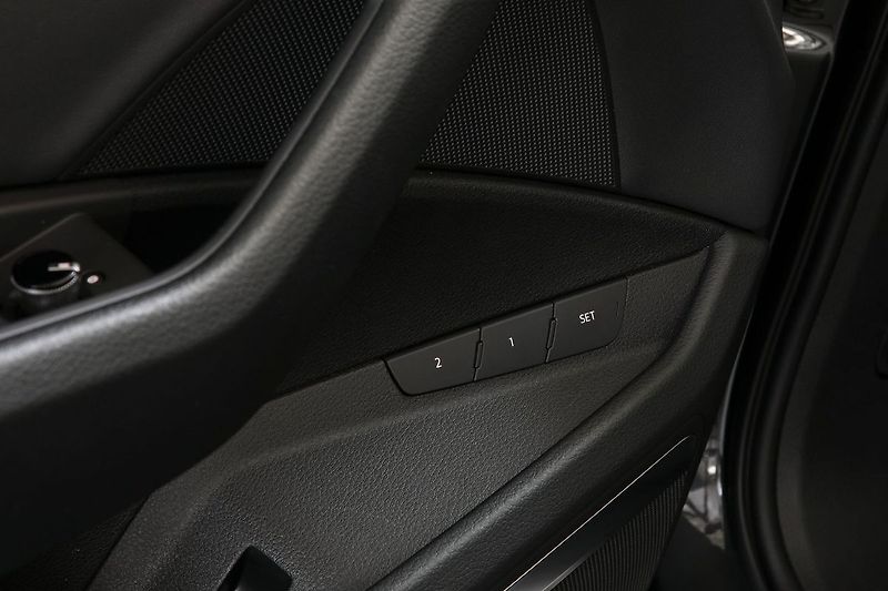 Audi e-tron 55 300kW NightV B&O HUD ZÁRUKA - fotka 21 z 46