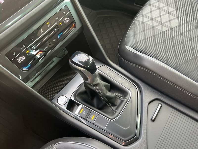 Volkswagen Tiguan 1,5 TSi 110 kW 7DSG R-LINE  RE - fotka 18 z 27