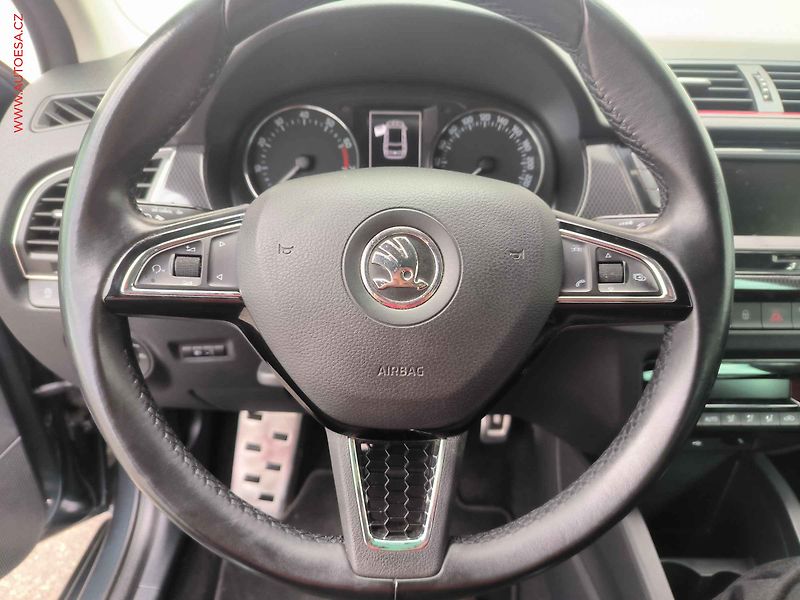 Škoda Fabia (2016) 1.2TSi, 1.maj,ČR, AC, výhřev - fotka 14 z 19