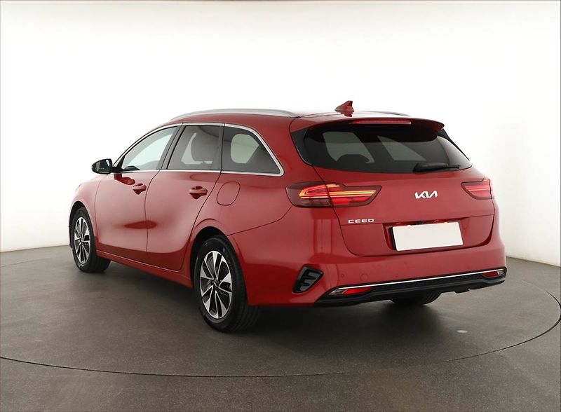 Kia Ceed (2025) Top 1.5 T-GDI - fotka 4 z 20