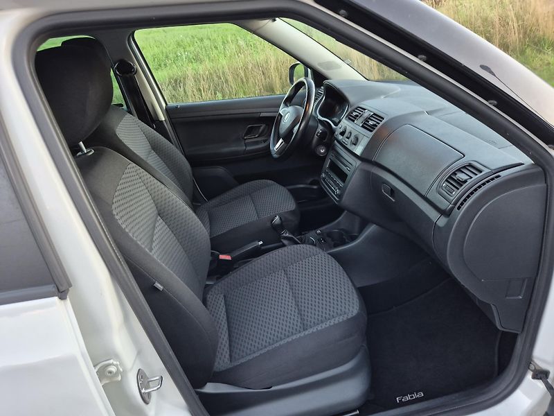 Škoda Fabia (2014) Škoda Fabia Combi 1.4 63 kW  - fotka 15 z 15