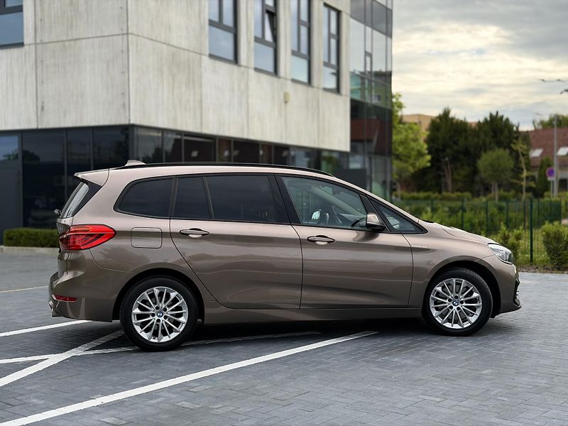 BMW Řada 2 (2019) 2.0 110 kw/DPH/7 míst - fotka 5 z 27