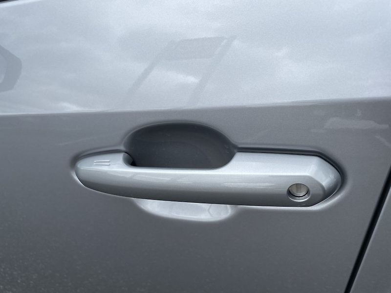 Toyota RAV4 2.5 Plug-in Hybrid ODBĚR IHNED - fotka 39 z 39