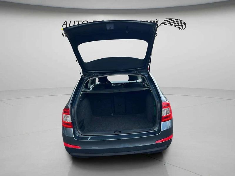 Škoda Octavia Combi Style 1,6 TDI/81 kW/3763 - fotka 38 z 42