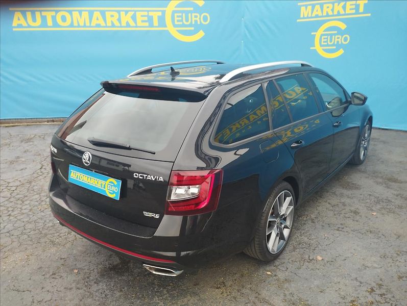 Škoda Octavia 2,0 TSi RS 169KW DSG  WEBASTO - fotka 4 z 20
