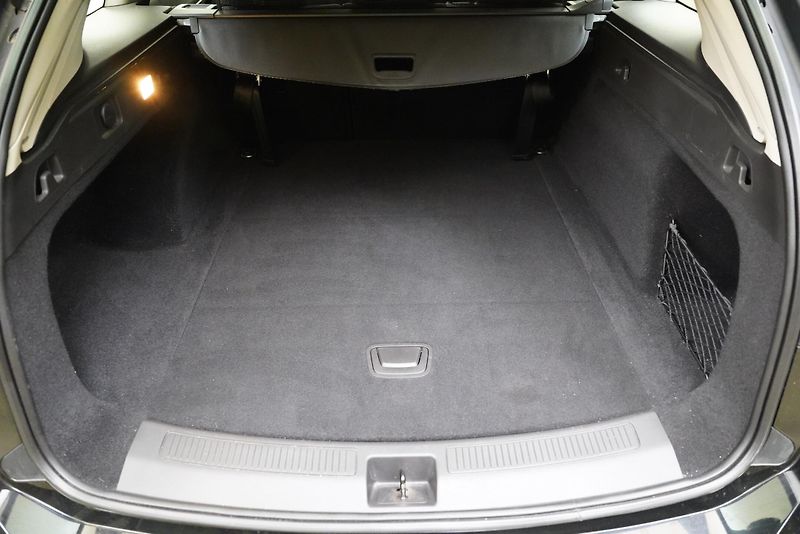 Opel Insignia - fotka 26 z 26