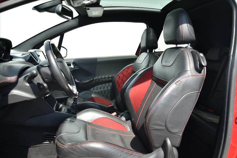 Peugeot 208 GTI 1.6 Ti 153kW PANORAMA ČR - fotka 9 z 22