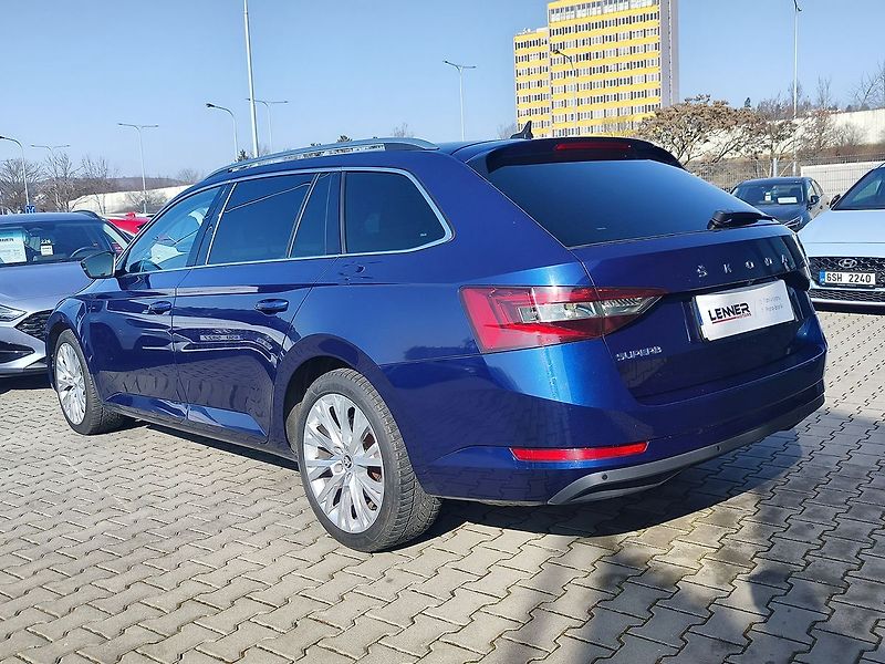 Škoda Superb 2.0 TDI/140kW Style DSG ČR - fotka 7 z 32